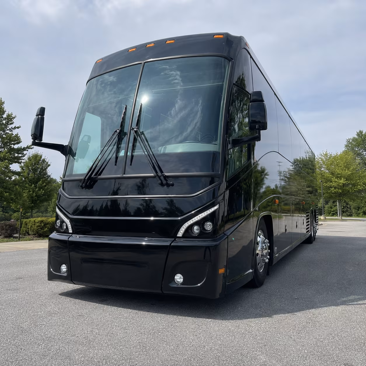 contractor defense workforce shuttles at sikorsky memorial airport