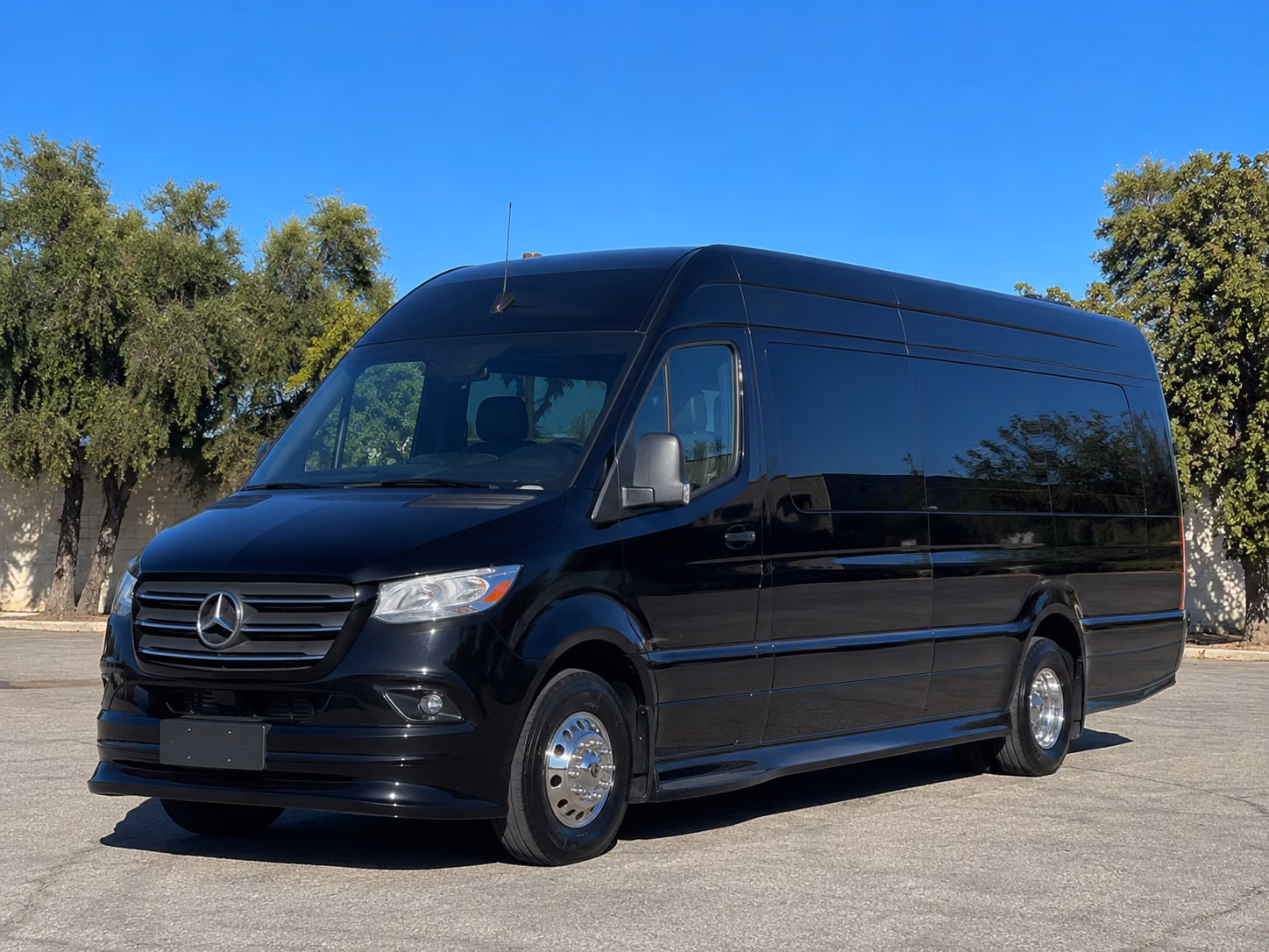 transportation serving stratford and nearby cities